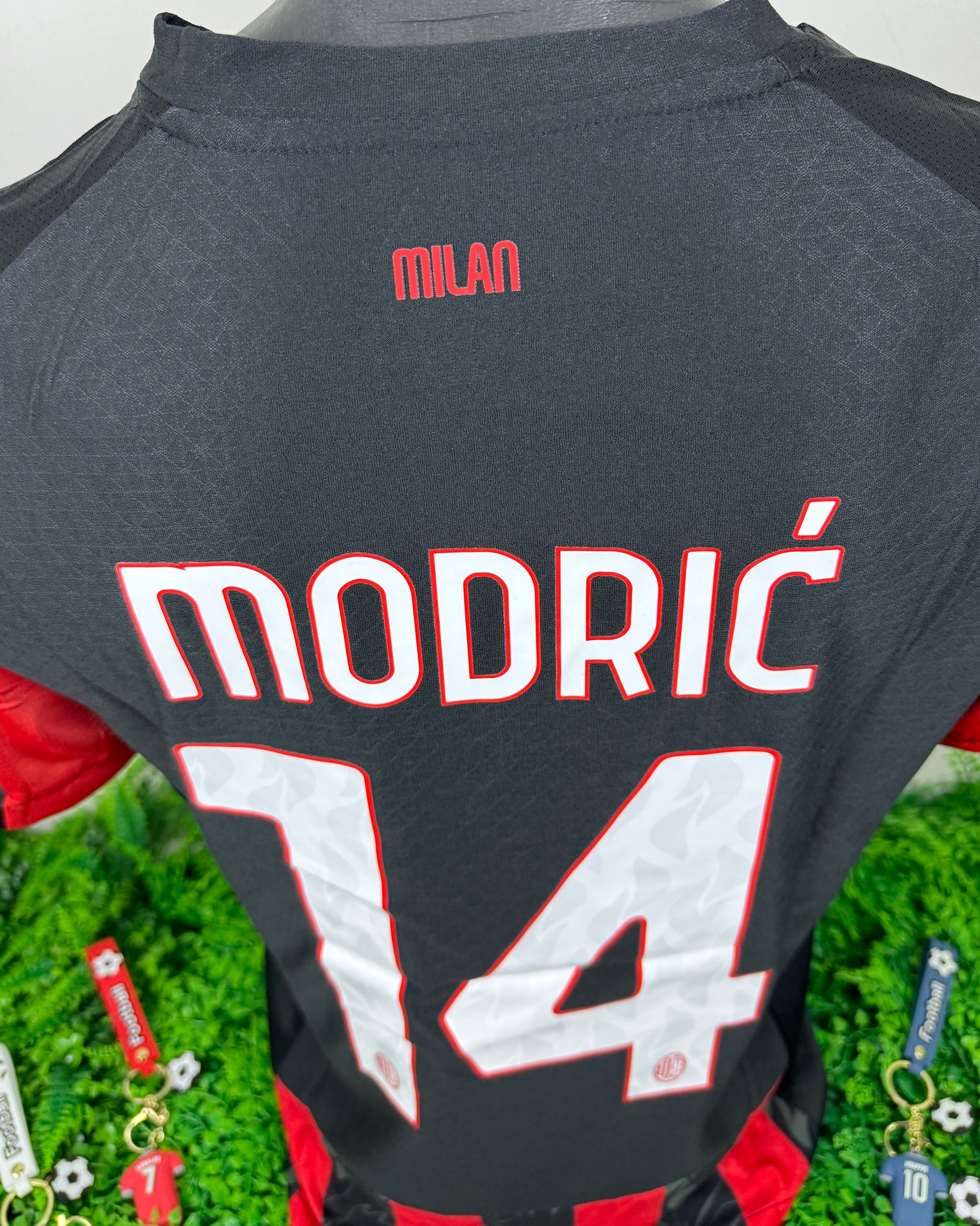 AC Milan "Modrić 14" Home Jersey 2025/2026