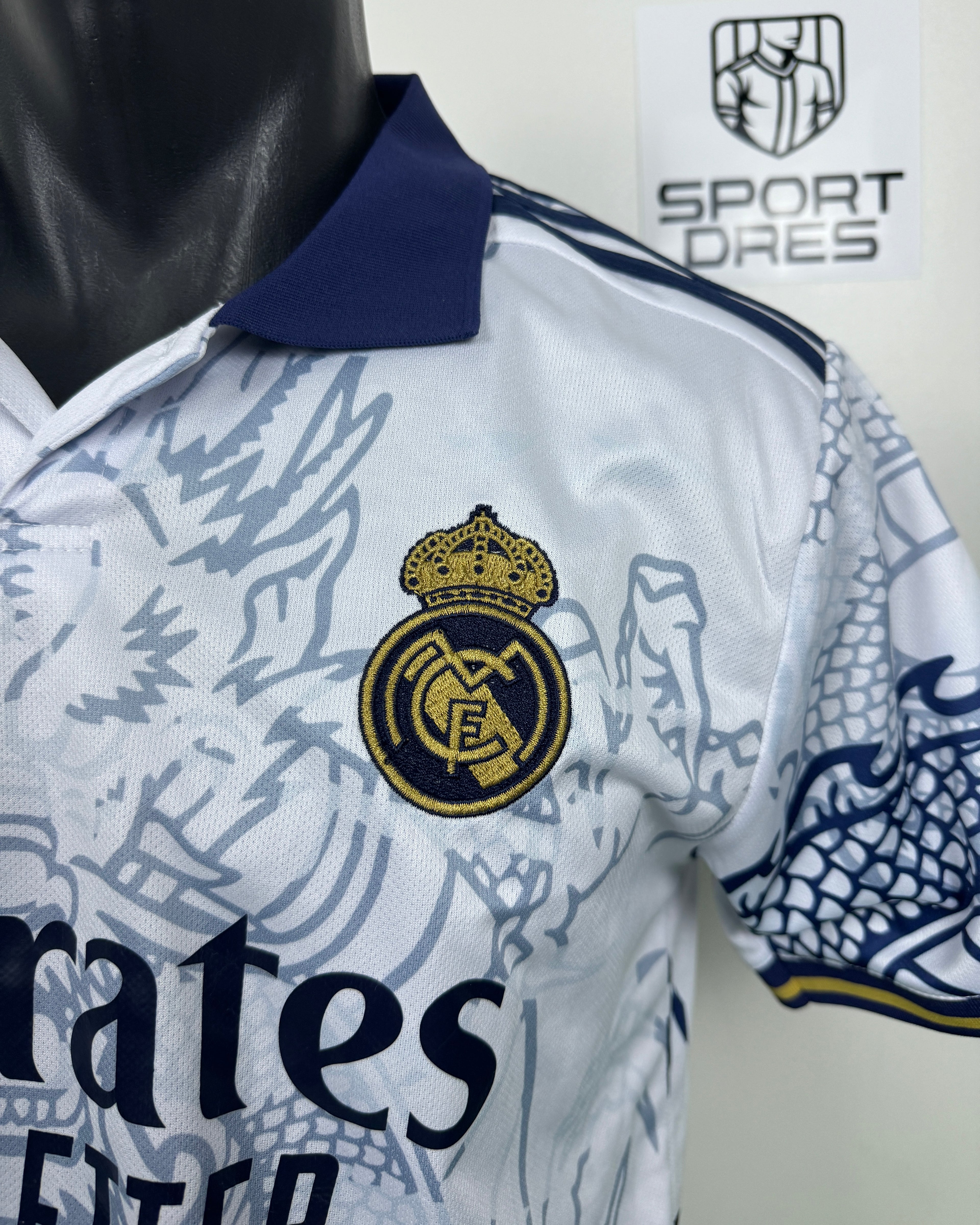 Real Madrid "Dragon Blanco" Special Edition Jersey