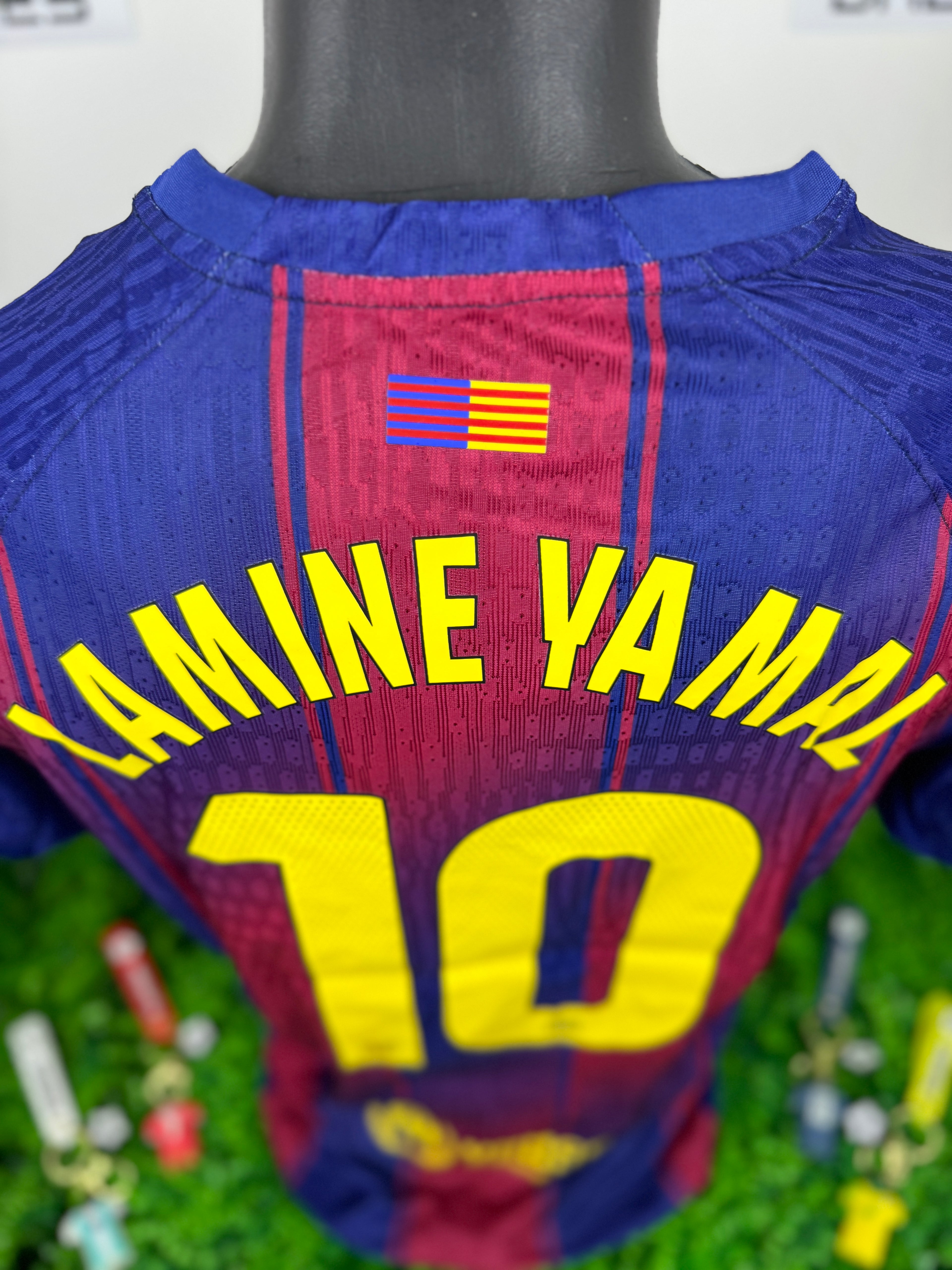 Barcelona "Lamine Yamal 10" Home Jersey 2025/2026