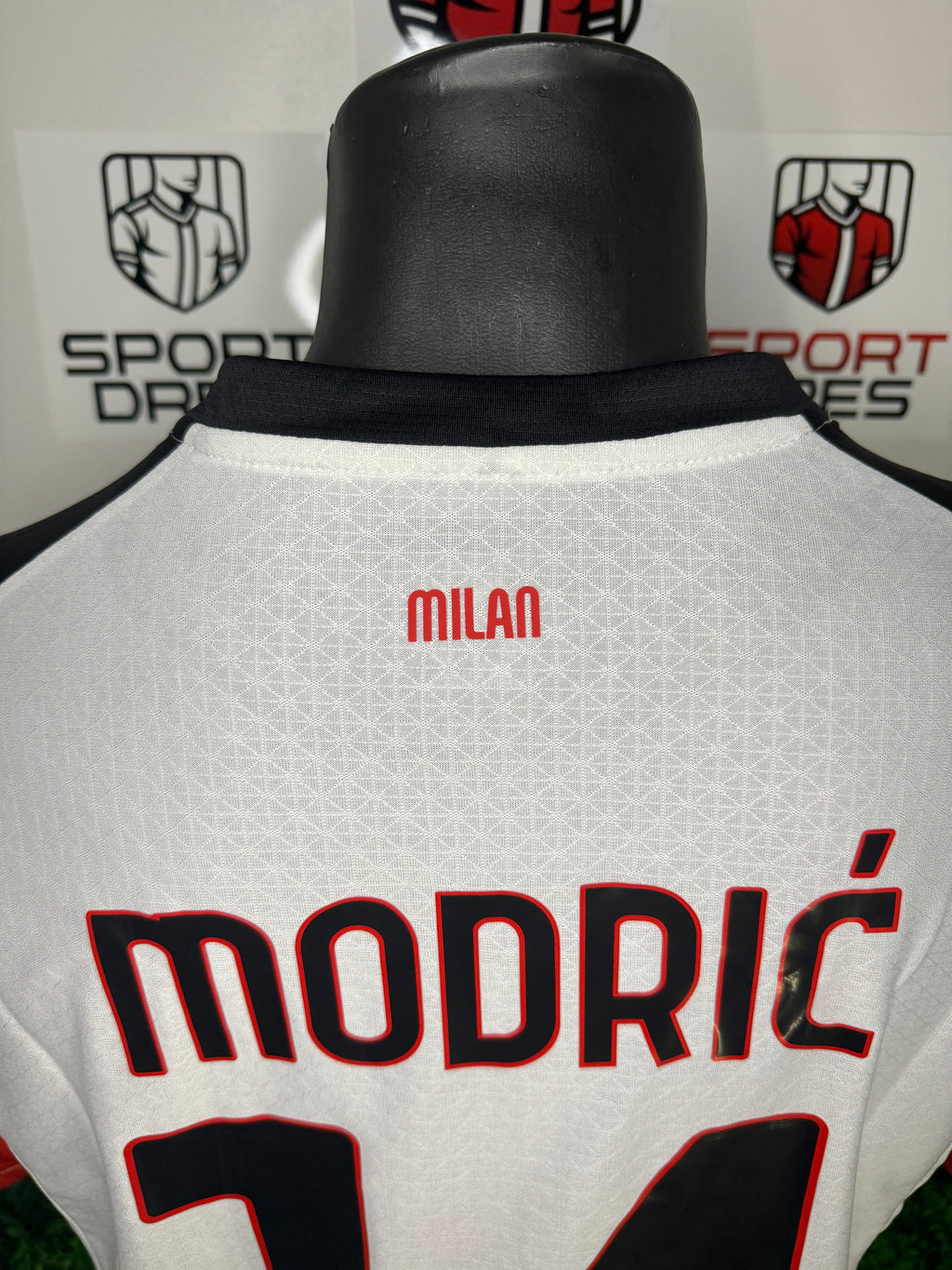 AC Milan “Modrić 14” Away Jersey 2025/2026