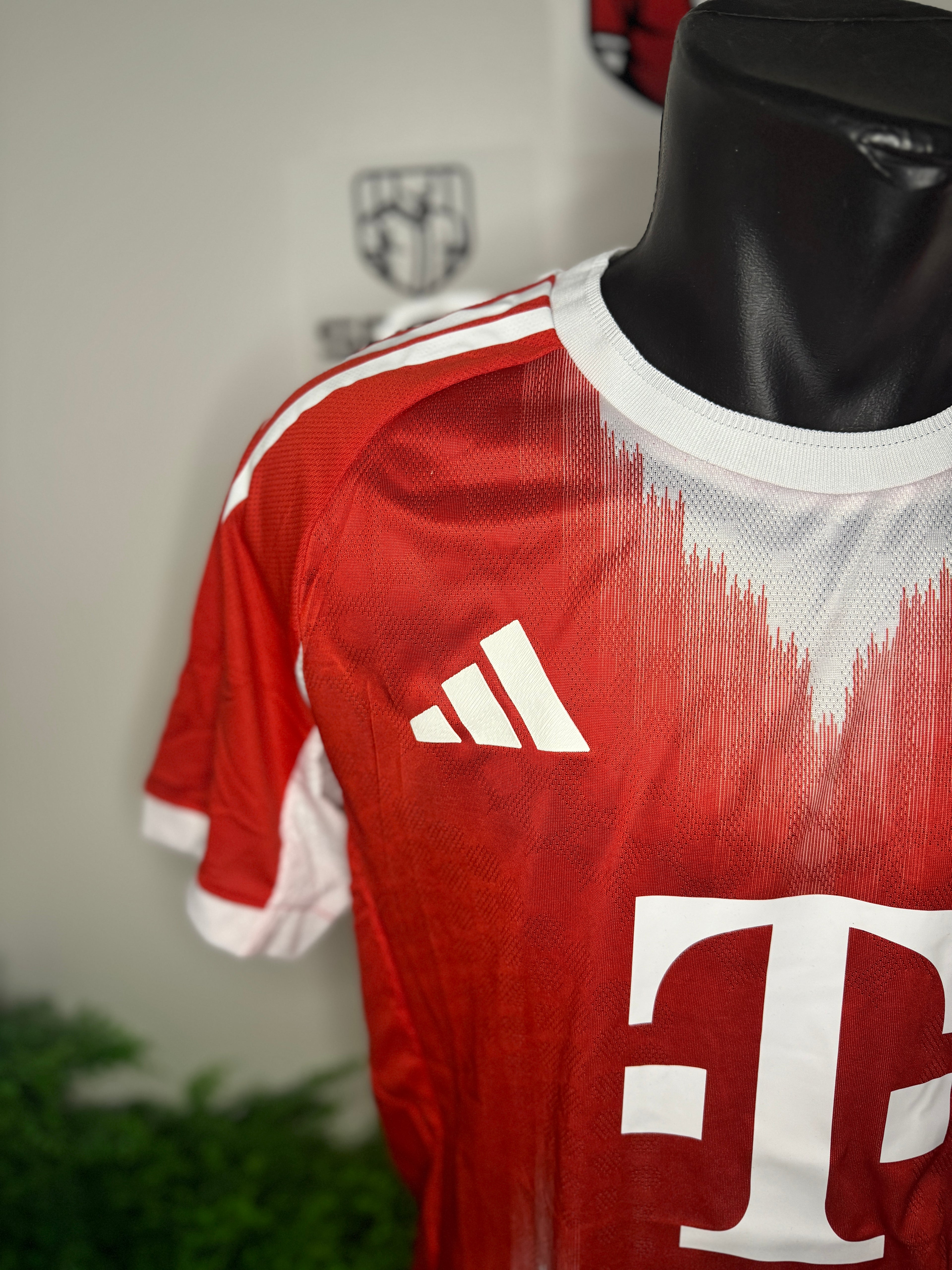FC Bayern München "Kane 10" Home Jersey 2025/2026
