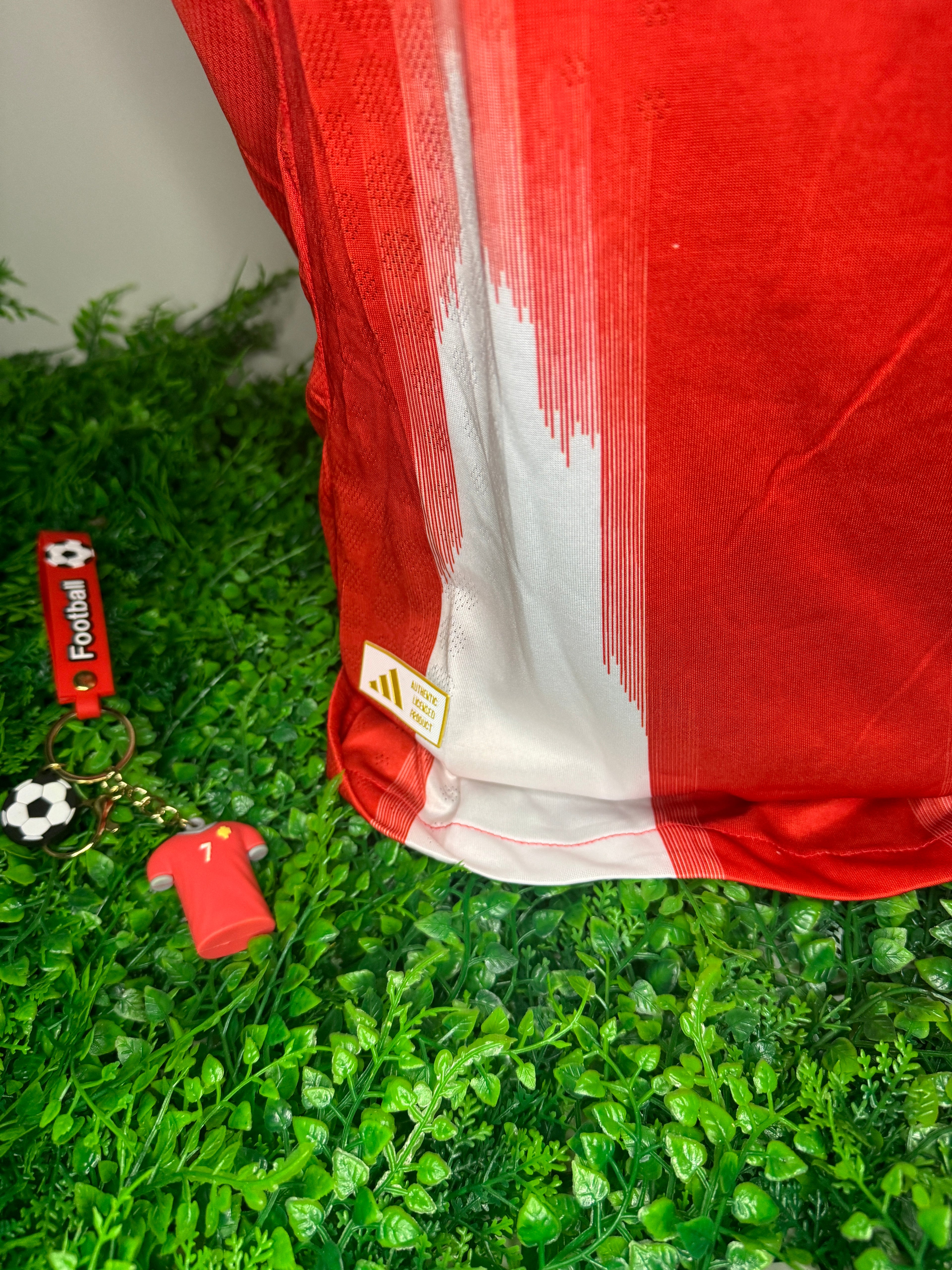 FC Bayern München "Kane 10" Home Jersey 2025/2026