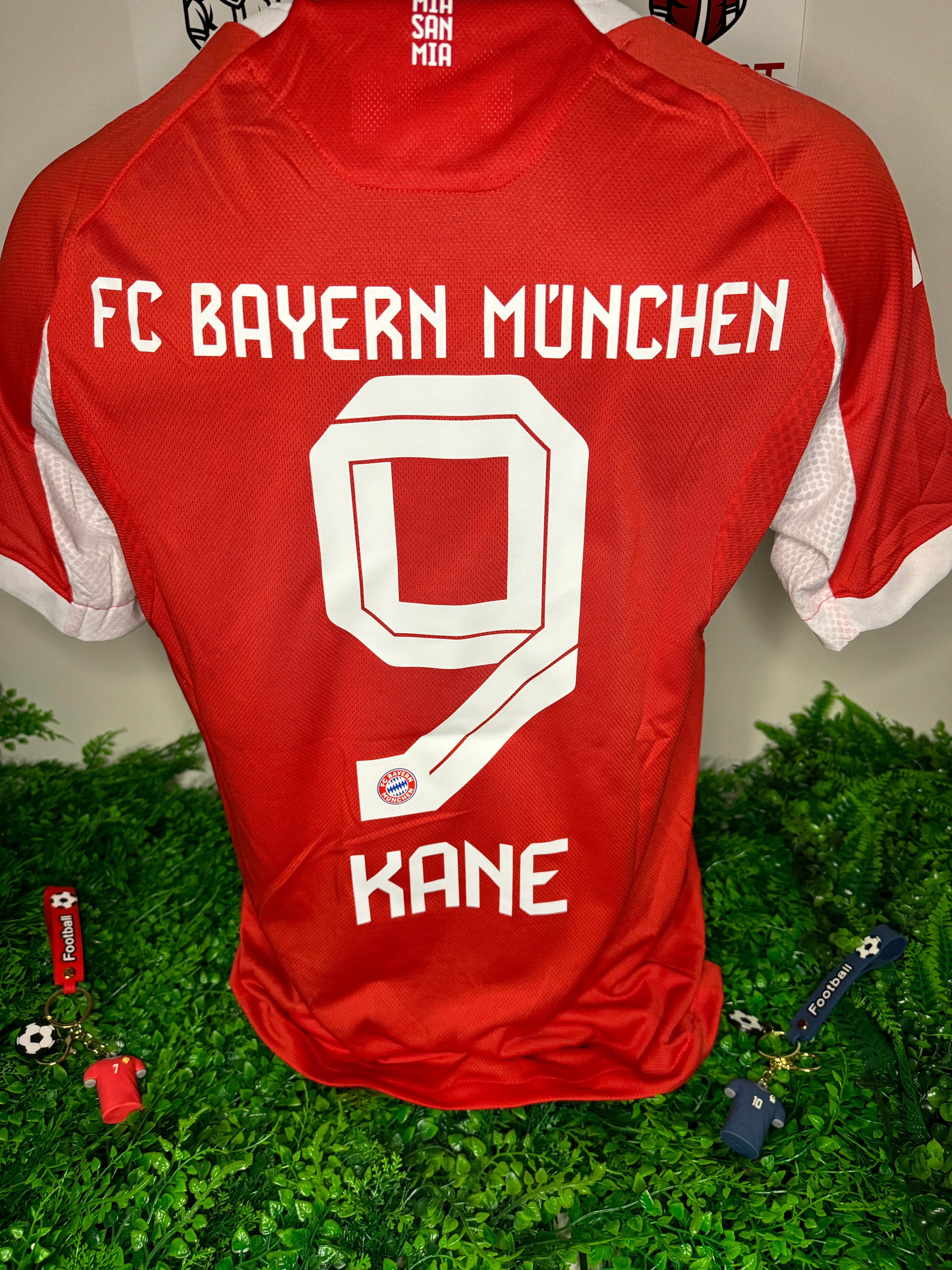 FC Bayern München "Kane 10" Home Jersey 2025/2026